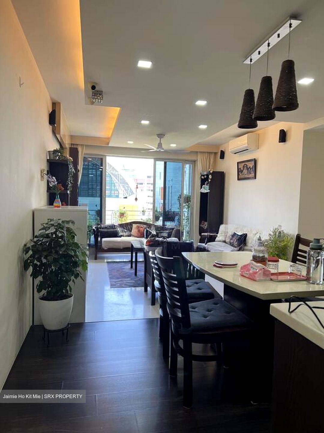 The Esparis (D18), Condominium #520135541